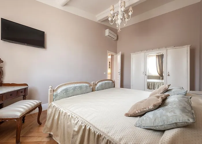 Apartment Santaelisabettafirenze1 *